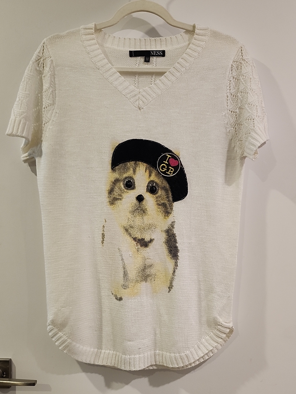 P2P 18" Ness - White Cat Graphic Short-Sleeve Sweater